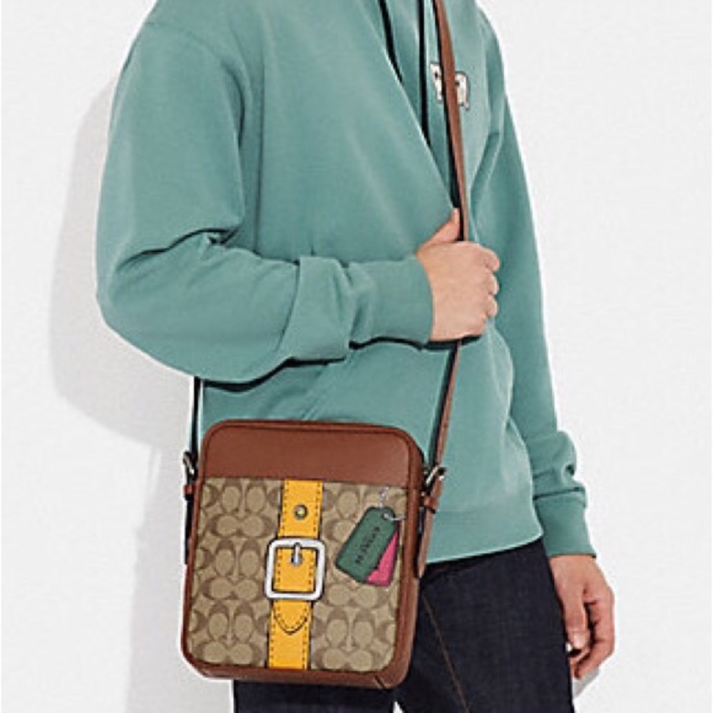 NWT coach men Hudson Crossbody 21 In Signature Canvas With Trompe L'oeil Print